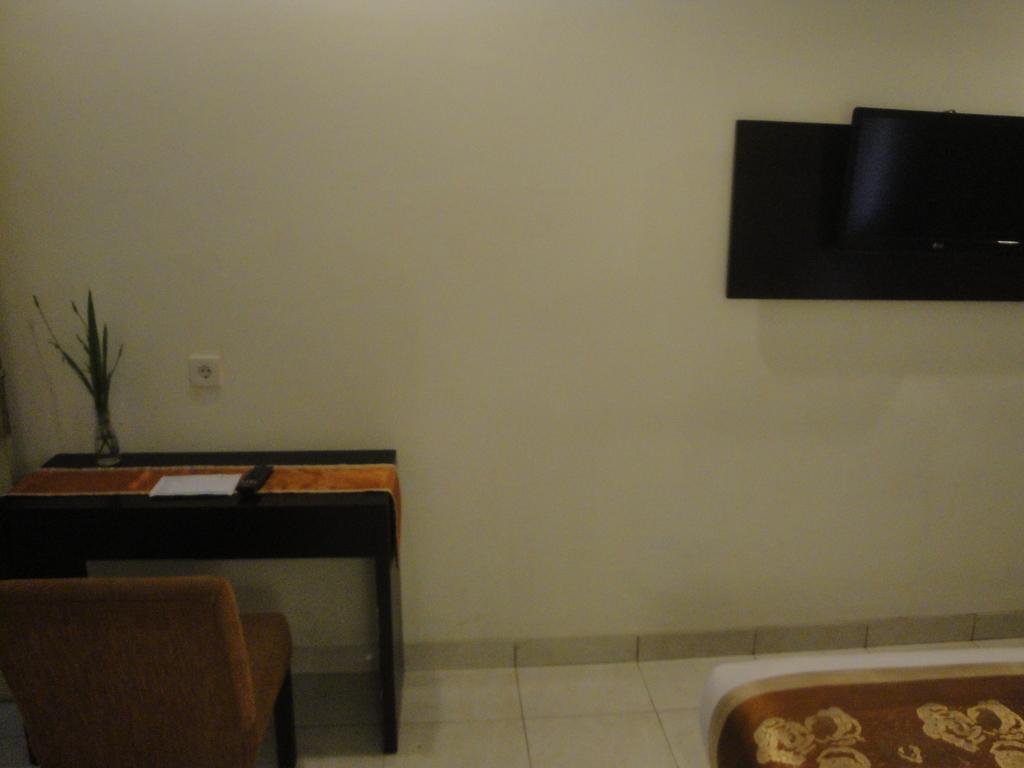 Aerotel Mandalika Praya Lombok Room photo